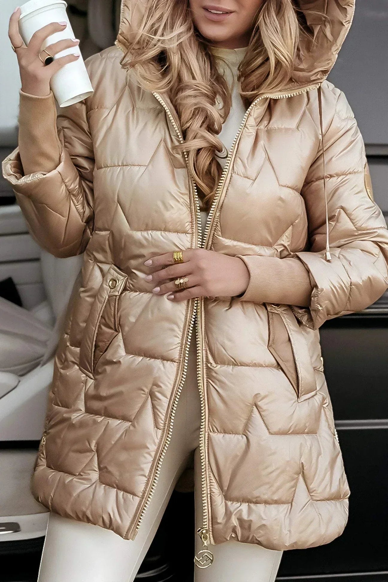 Lisa | Long, warm quilted jacket with a generous hood
